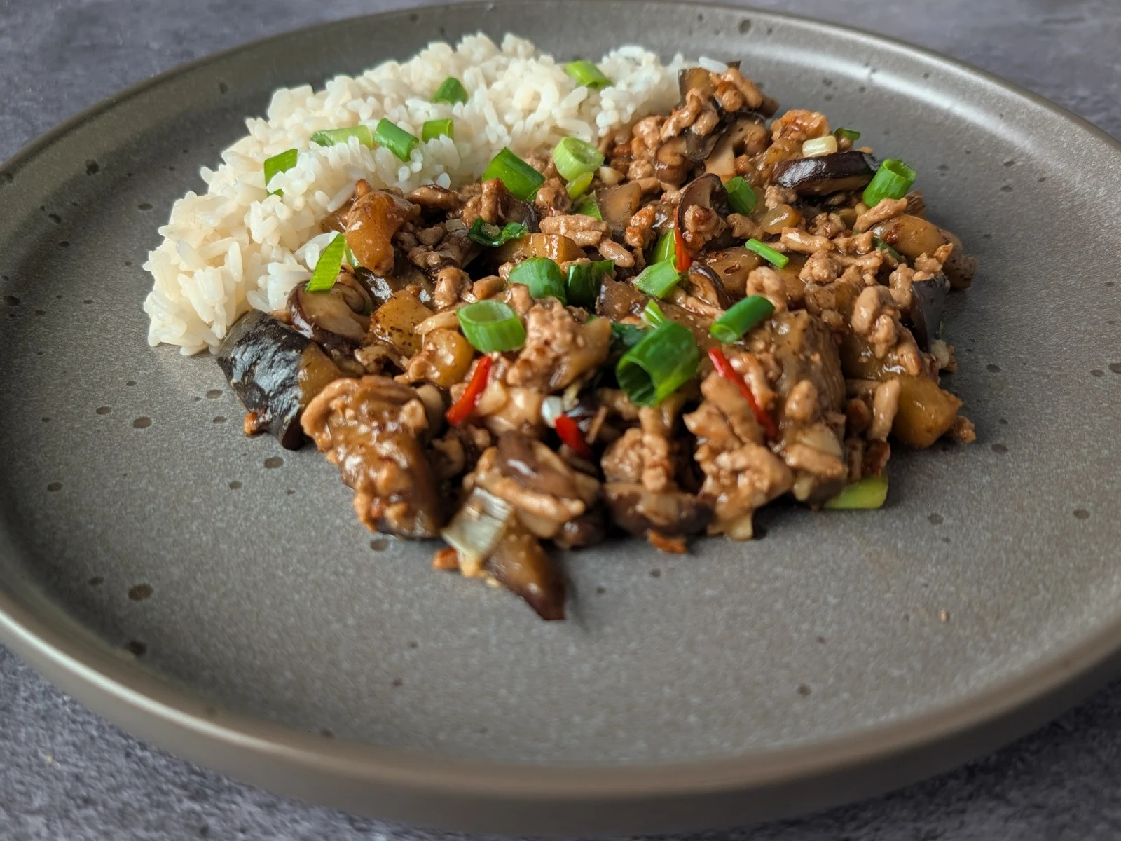 Ròu Mò Qié Zi – kinesisk aubergine med hakket svinekød og shiitake